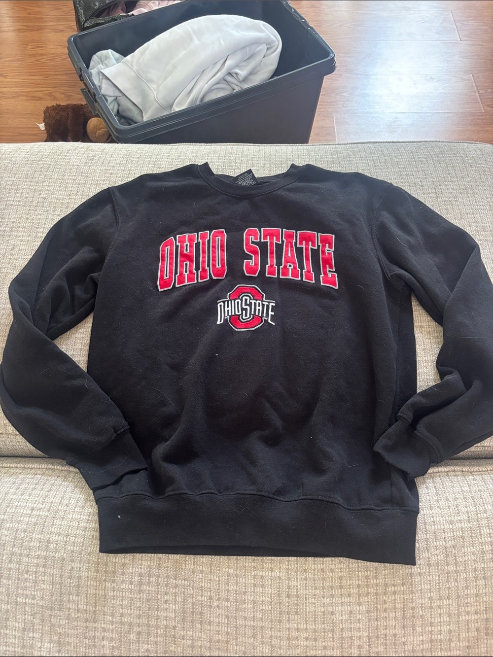 Colosseum Ohio State Black Crewneck Sweatshirt with Red Logo